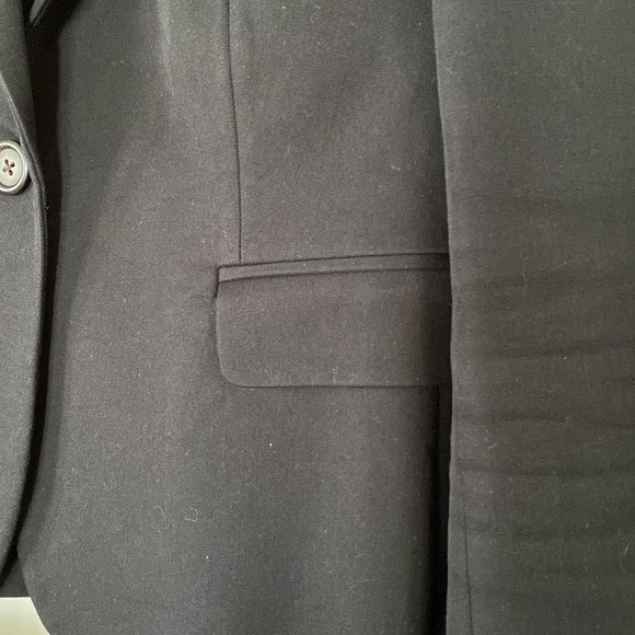 J Crew well constructed and lined petite jacket w/ slightly puffed sleeves - Picture 7 of 13